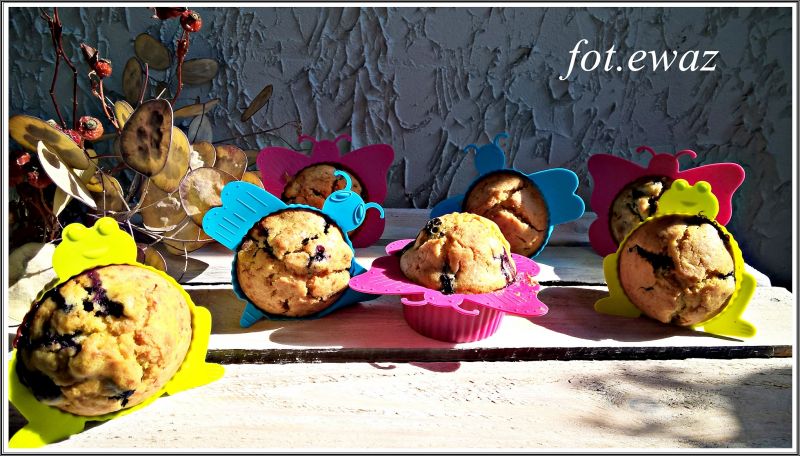 Babeczki z borówką i budyniem