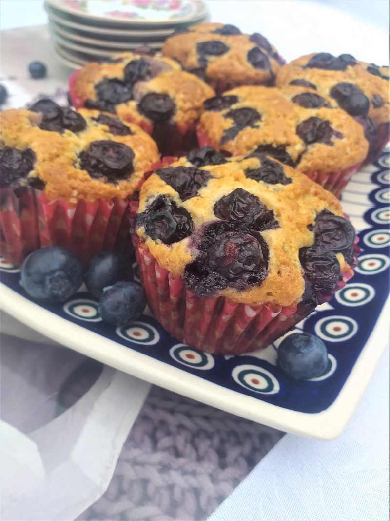 Babeczki z borówkami i kremem czekoladowym