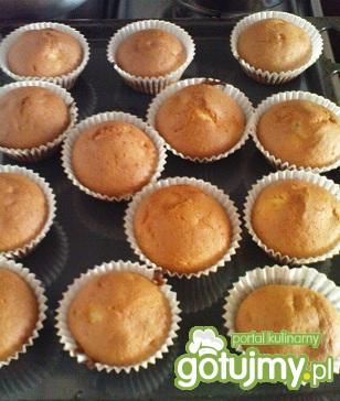 Babeczki z budyniem 2