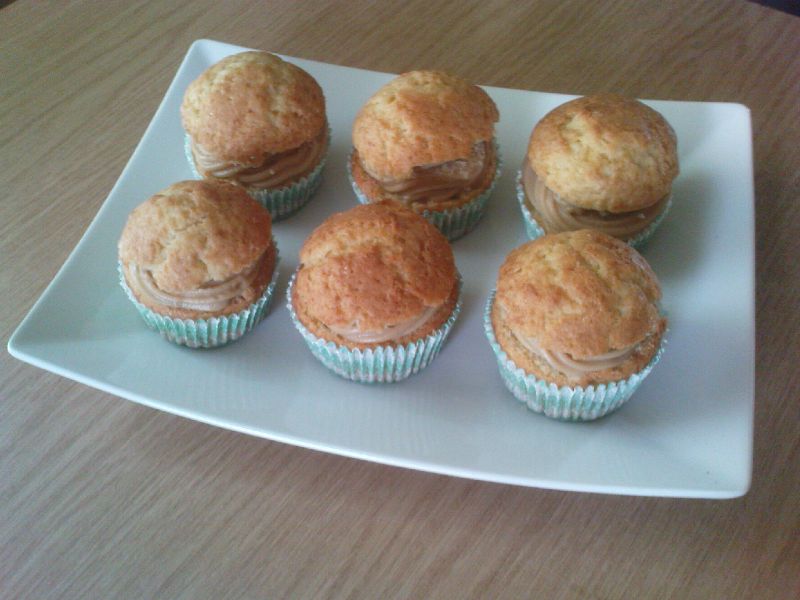 Babeczki z budyniem krówkowym