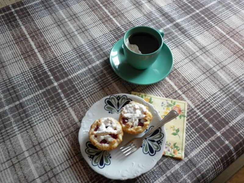 Babeczki z dżemem z żurawiny Babeczki z dżemem z żurawiny