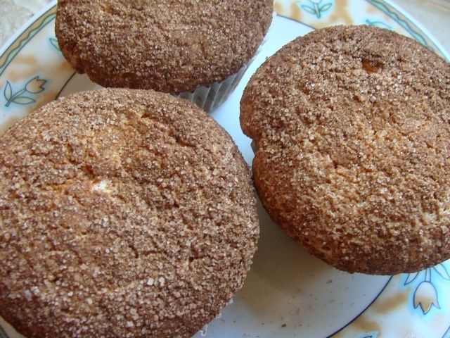 Babeczki z gruszkami i cynamonową posypką Babeczki z gruszkami i cynamonową posypką