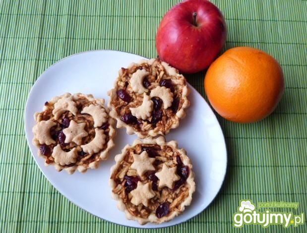 Babeczki z jabłkami i suszoną żurawiną