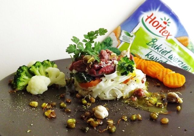 Babeczki z makaronu ryżowego z wołowiną