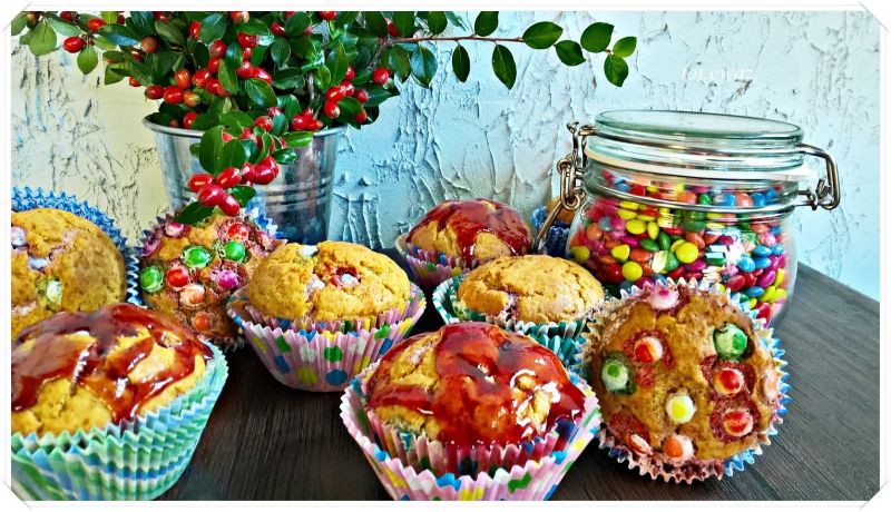 Babeczki z mini lentilkami