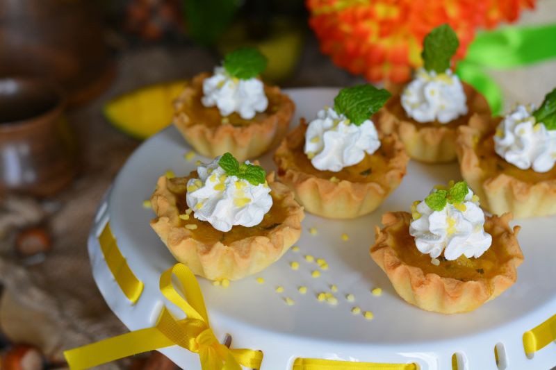 Babeczki z musem z mango i nutą mięty 