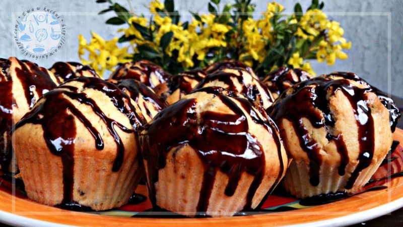 Babeczki z orzechami i żurawiną Babeczki z orzechami i żurawiną