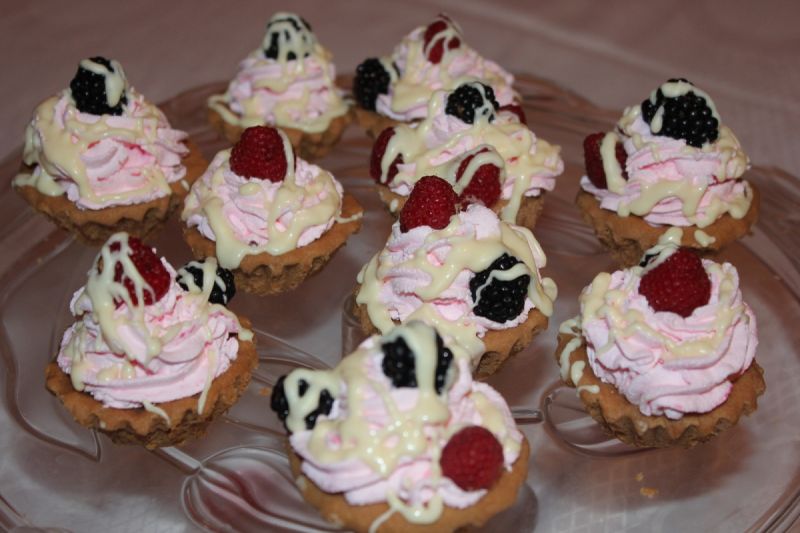 Babeczki z owocami leśnymi 