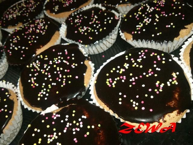 Babeczki z rodzynkami Babeczki z rodzynkami