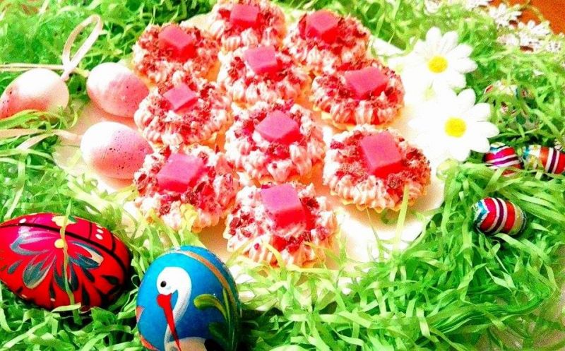 Babeczki z różowym kremem