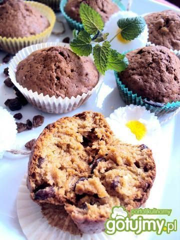 Babeczki z syropem z dzikiej róży Babeczki z syropem z dzikiej róży