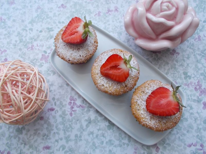 Babeczki z truskawkami Babeczki z truskawkami