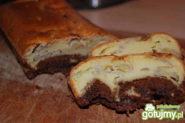 Babka bananowa z piernikowym spodem Babka bananowa z piernikowym spodem