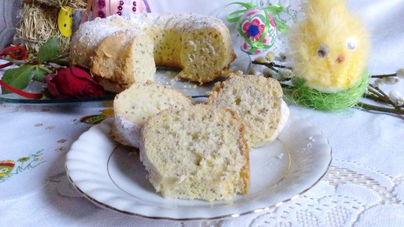 Babka biszkoptowa cytrynowa z chia Babka biszkoptowa cytrynowa z chia