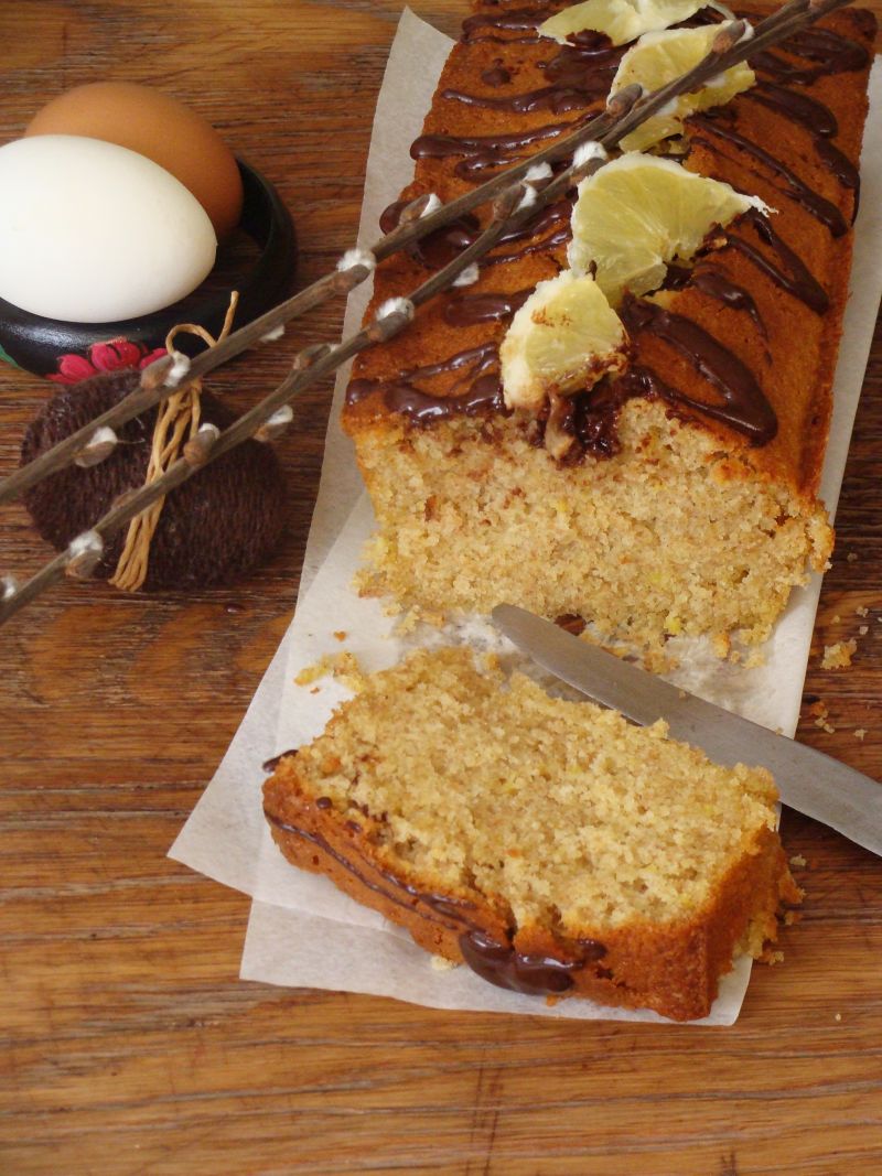 Babka cytrynowa z płatkami orkiszowymi 