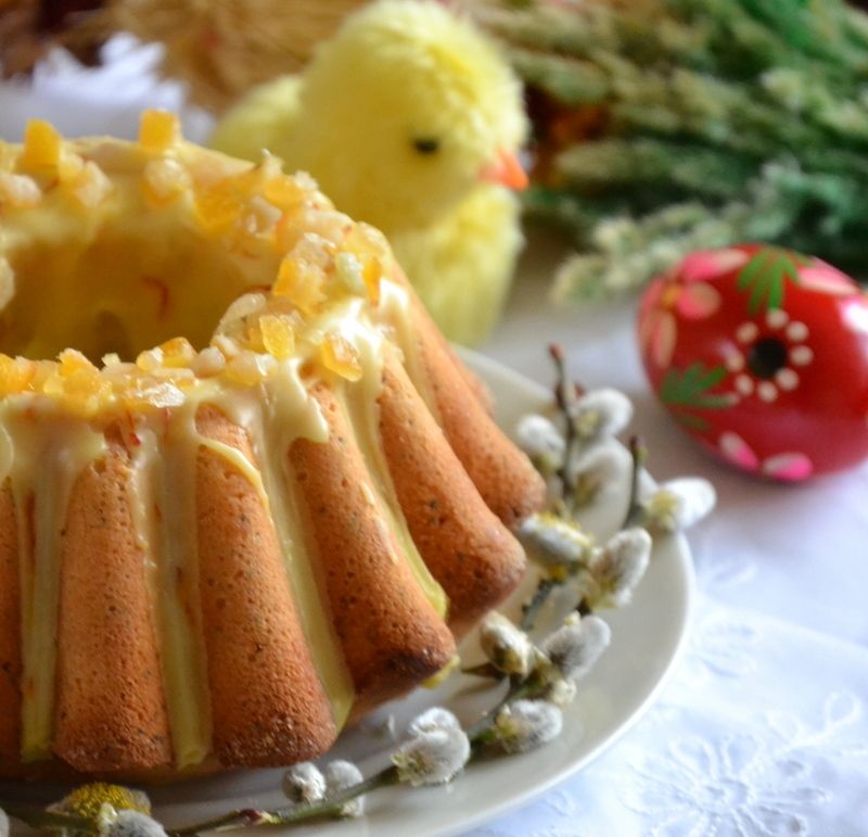Babka cytrynowo makowa z szafranowym lukrem 