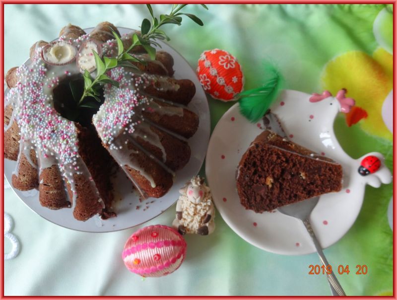 Babka czekoladowa z kokosową polewą