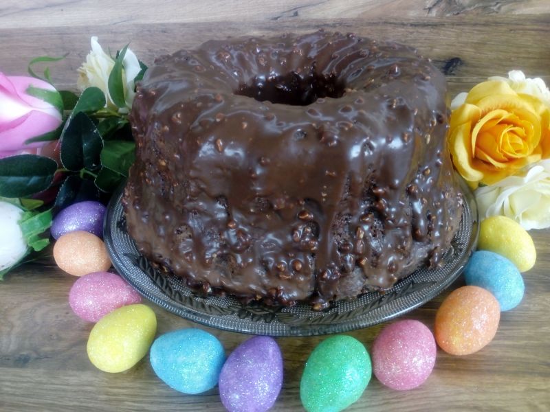 Babka czekoladowa z orzechami laskowymi