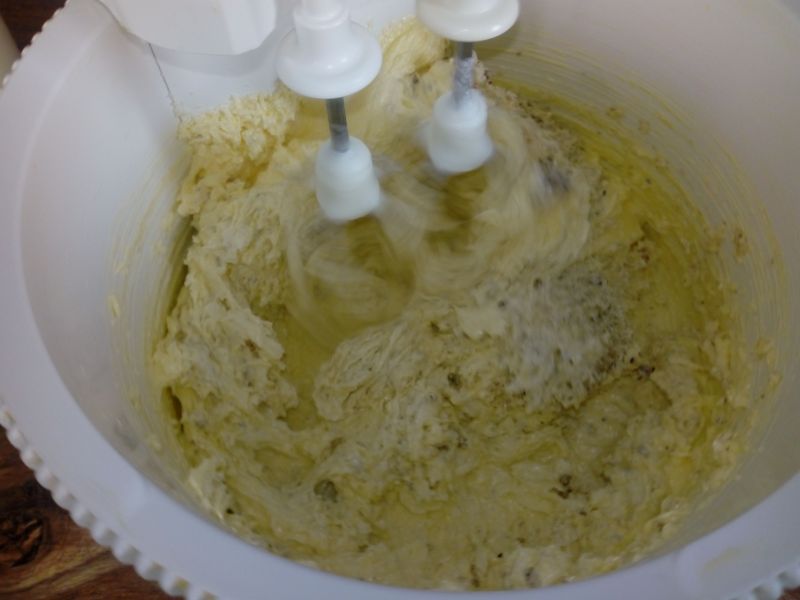 Babka czekoladowa z orzechami laskowymi