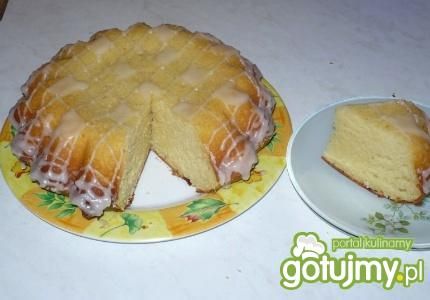 Babka Drożdżowa Śmietanowa