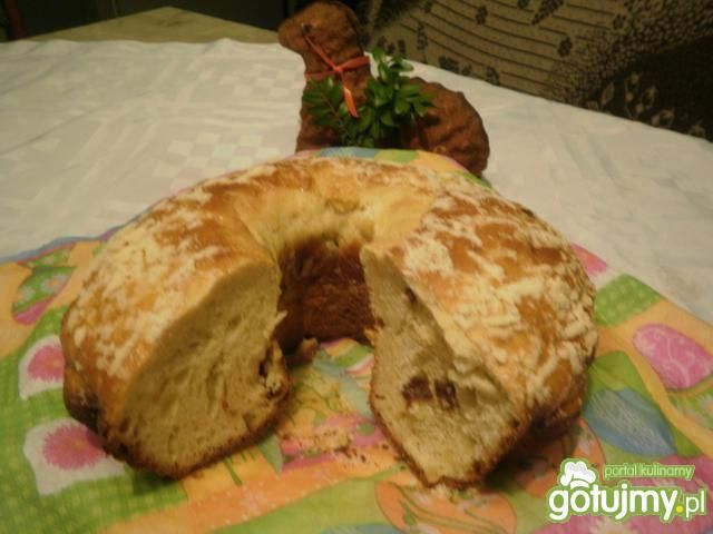Babka drożdżowa z kruszonką Babka drożdżowa z kruszonką