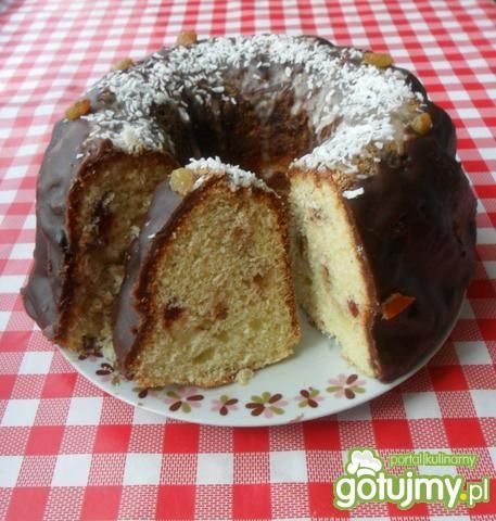 Babka drożdżowa z rodzynkami 