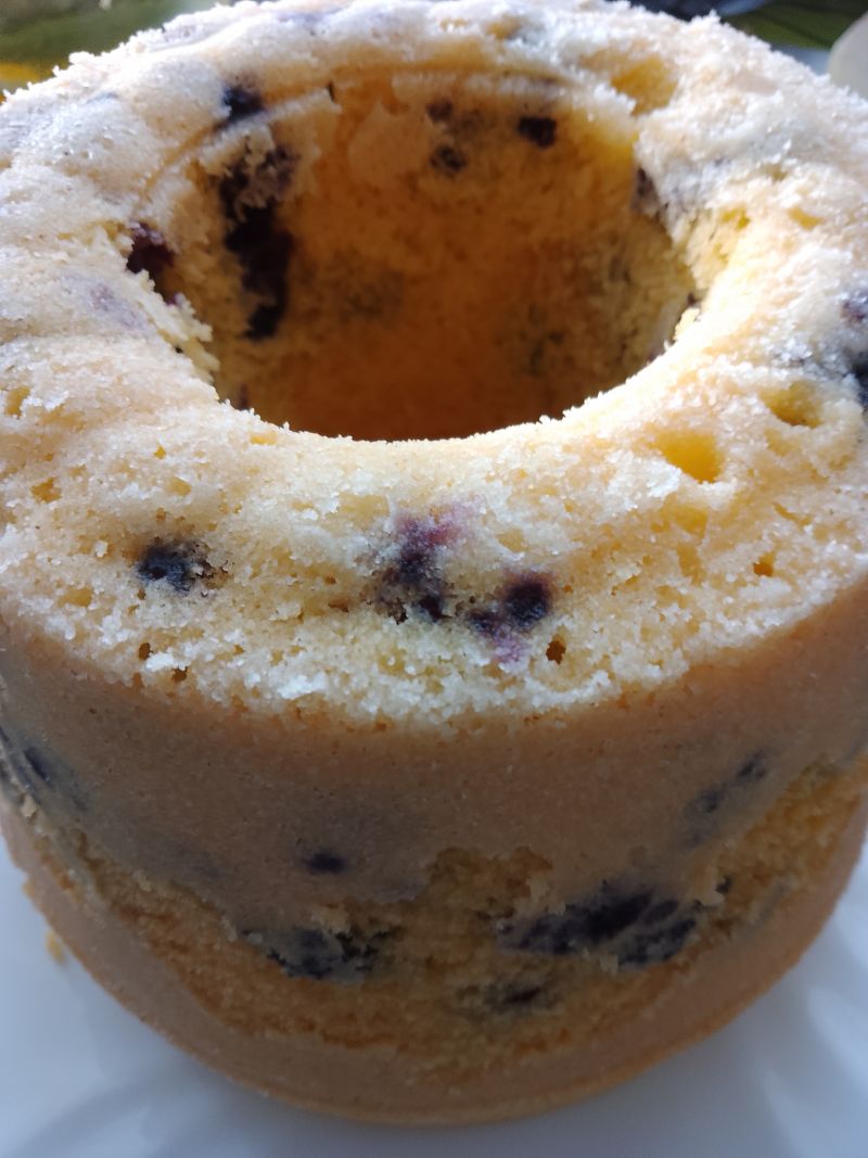 Babka gotowana z borówkami