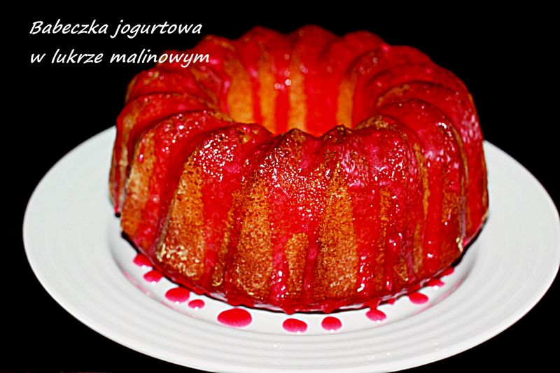 Babka jogurtowa Bbbeczka jogurtowa w lukrze malino Babka jogurtowa Bbbeczka jogurtowa w lukrze malino