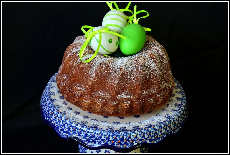 Babka karmelowa z bakaliami 