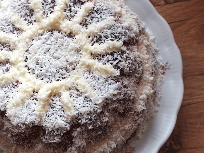 Babka kokosowa z masą śmietankowo-kokosową