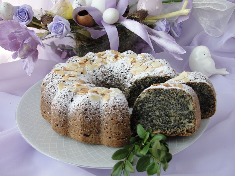 Babka makowo-migdałowa