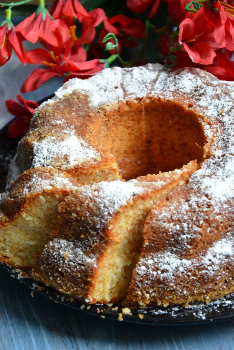 Babka mleczna z kokosem