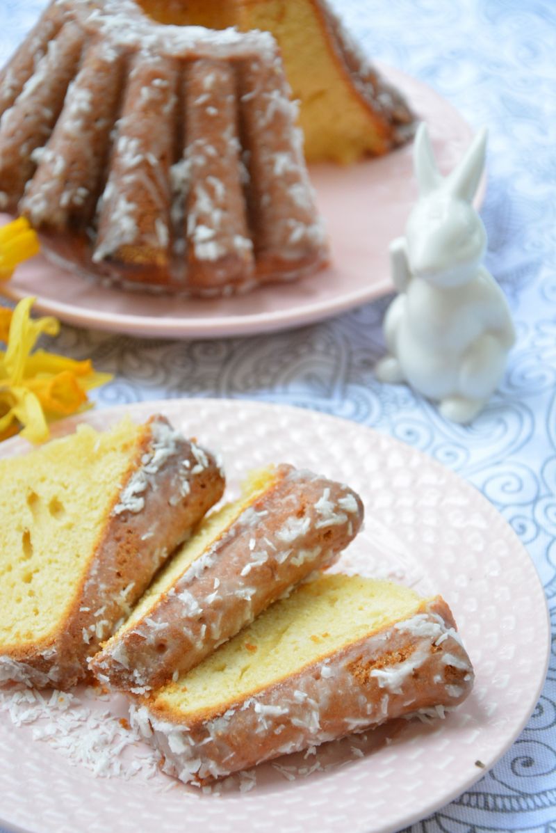 Babka na twarożkowym serku jogurtowym