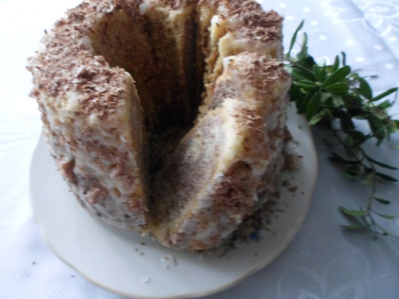 Babka orzechowo-czekoladowa