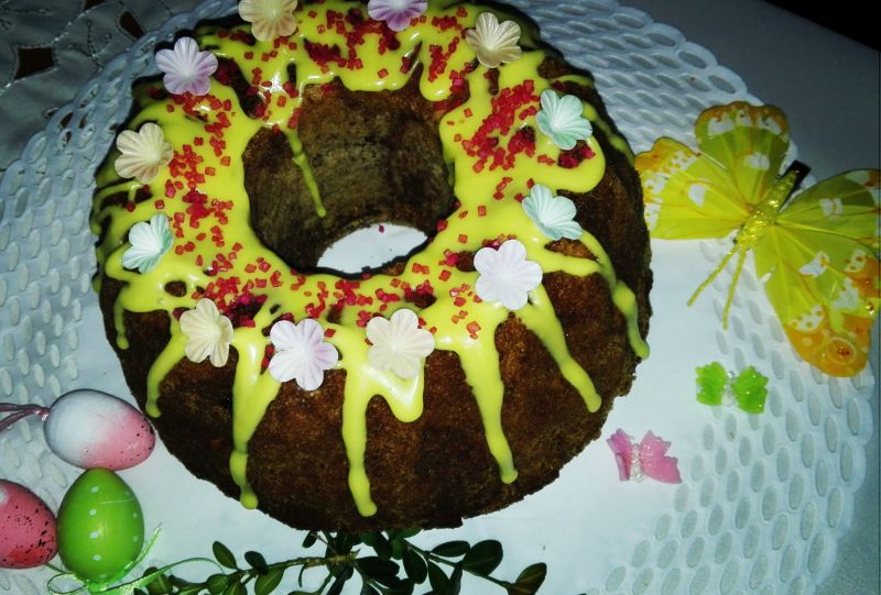 Babka orzechowo-czekoladowa z jabłkami Babka orzechowo-czekoladowa z jabłkami