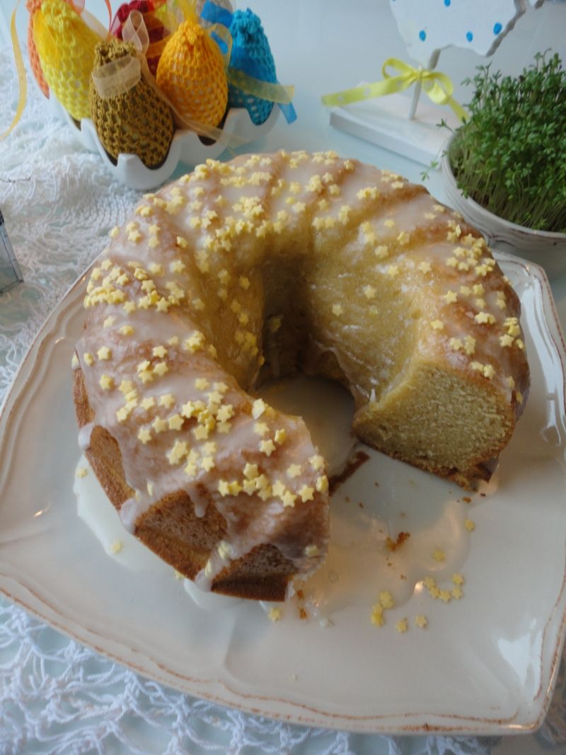 Babka piwna z lukrem  Babka piwna z lukrem
