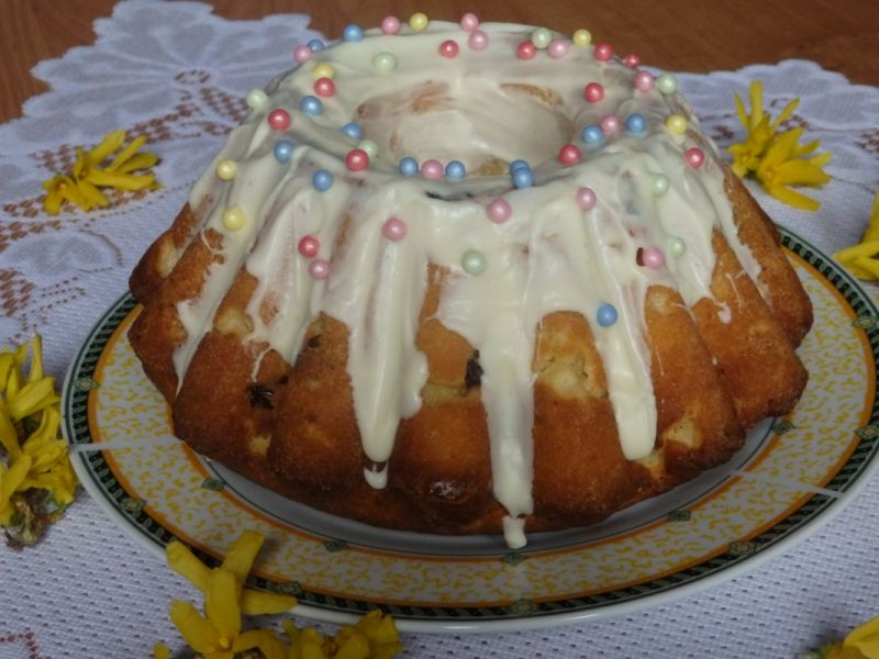 Babka serowa z rodzynkami