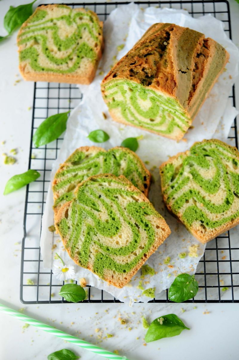 Babka szpinakowa zebra