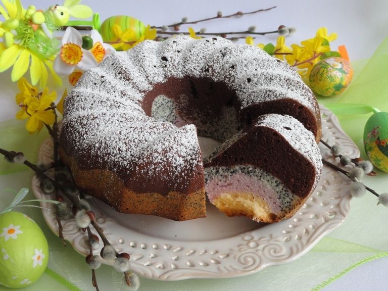 Babka "Tulipan" na białkach