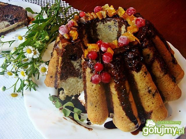 Babka  ucierana z jagodami Babka  ucierana z jagodami