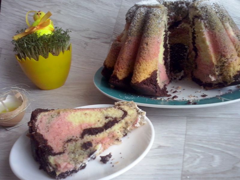 Babka w czterech kolorach Babka w czterech kolorach