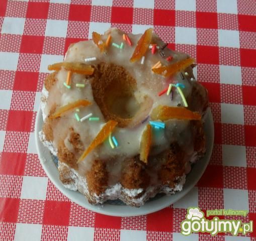 Babka wielkanocna z ajerkoniakiem