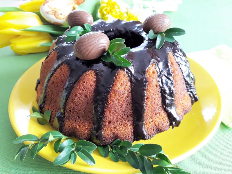 Babka wielkanocna z sokiem pomidorowym Babka wielkanocna z sokiem pomidorowym