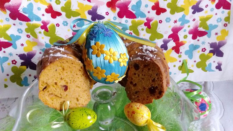 Babka z batatem i suszoną żurawiną Babka z batatem i suszoną żurawiną