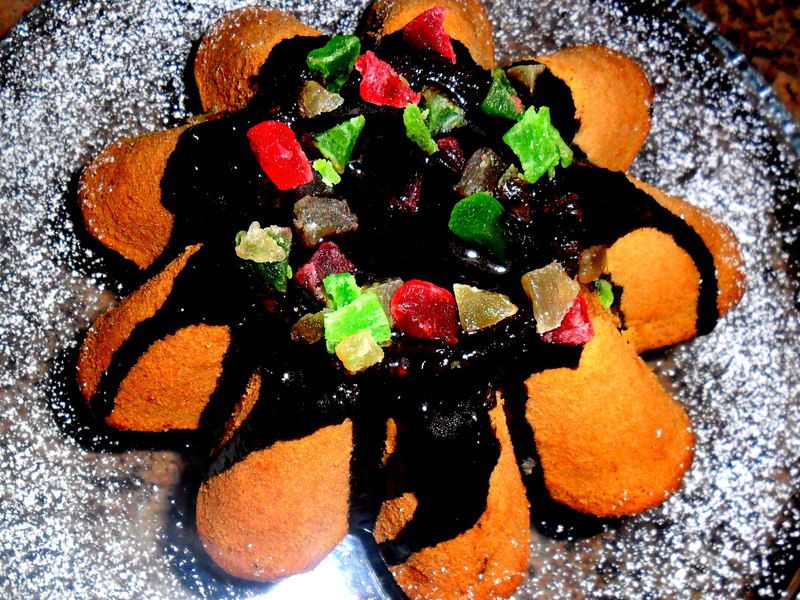 babka z kandyzowanymi owocami