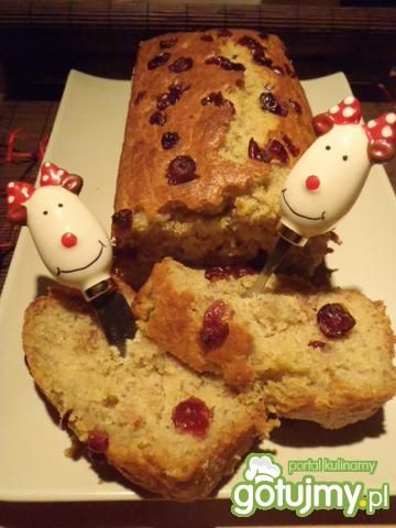 Babka z kaszą, bananami i żurawiną Babka z kaszą, bananami i żurawiną