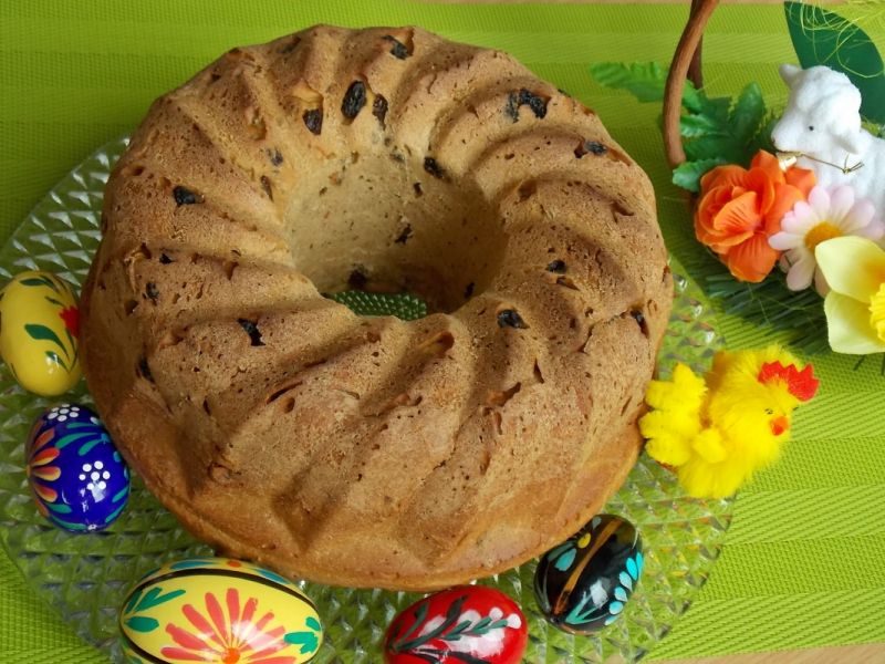 Babka z kawą zbożową i rodzynkami Babka z kawą zbożową i rodzynkami