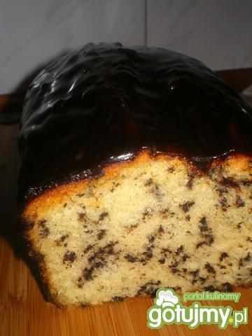 Babka z kawałkami czekolady