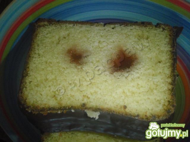 Babka z marmoladą w polewie czekoladowej