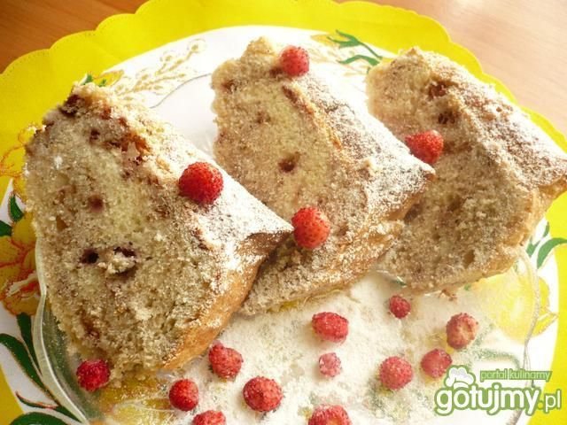 Babka z poziomkami Babka z poziomkami